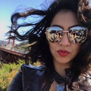 Meet your Posher, Nicole